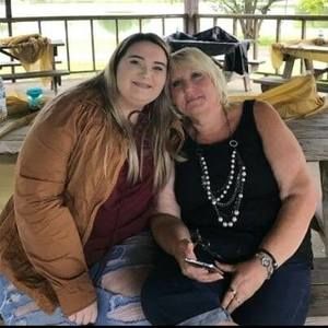 Meet your Posher, Lori